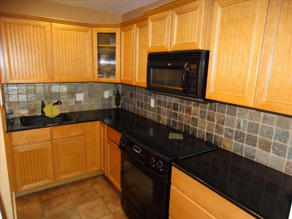 Quiet Vista Del Mar 2 Bedroom Condo Beachfront Property Cocoa Beach Exterior foto