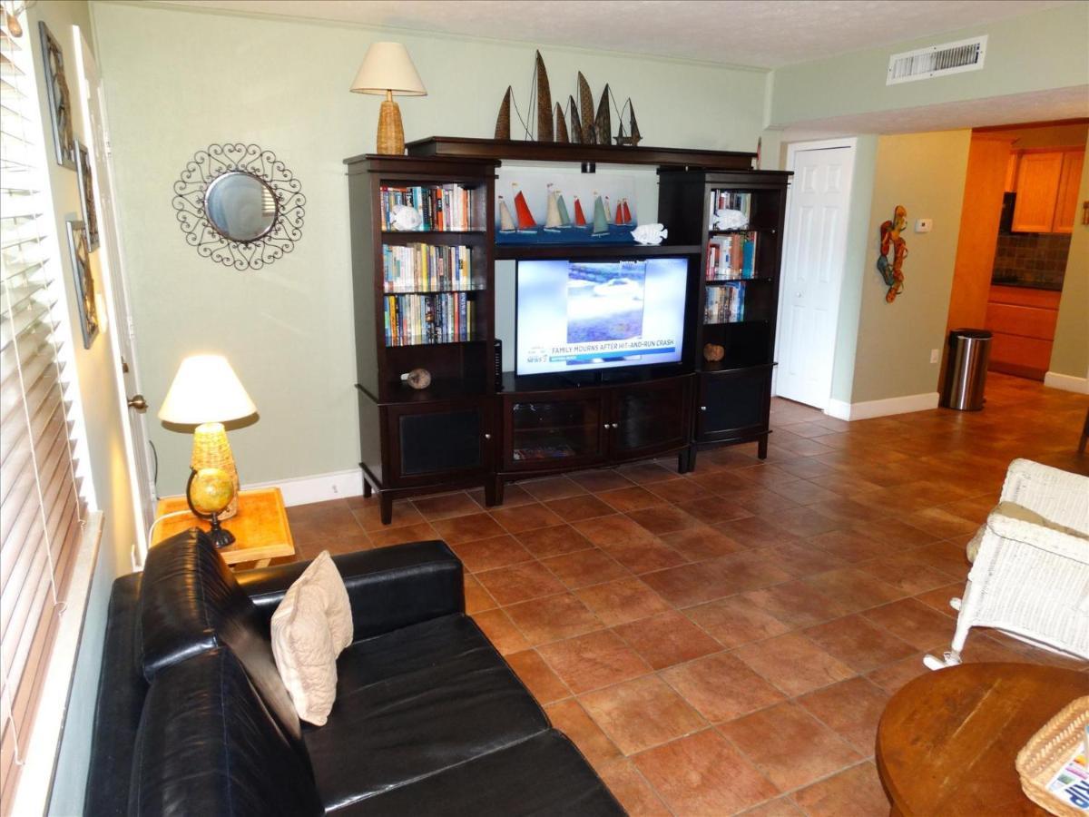 Quiet Vista Del Mar 2 Bedroom Condo Beachfront Property Cocoa Beach Exterior foto